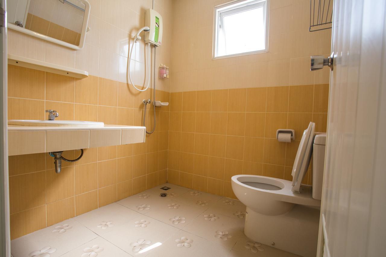 Family Guesthouse Rawai Ngoại thất bức ảnh